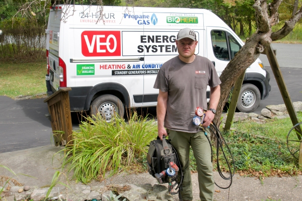 VEO Energy Systems professional HVAC technician